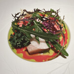 銀座 レカン - 寒ブリのマリネ ビーツのクレームとヴィネグレット 蕪と苦味のある葉野菜のサラダ 