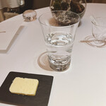 銀座 レカン - 水 1500円