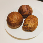 銀座 レカン - パン #2 全粒粉 赤ワイン くるみ 