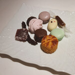 銀座 レカン - ミニャルディーズ