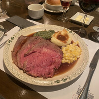 ロウリーズ・ザ・プライムリブ 恵比寿ガーデンプレイス店 -  ロウリーズ・ザ・プライムリブ 恵比寿ガーデンプレイス店 -