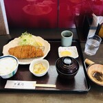 とんかつ 葉月 - 料理写真:ロースカツ定食