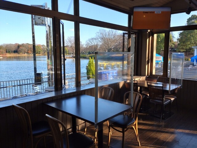 Lakeside Restaurant photo 4