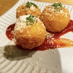 和洋SMOKEDINING優 - チーズリゾートボールコロッケ