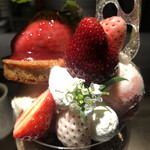 PATISSERIE ASAKO IWAYANAGI - パルフェビジュー 苺ストロベリーフレーズ