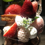 PATISSERIE ASAKO IWAYANAGI - パルフェビジュー 苺ストロベリーフレーズ