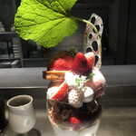 PATISSERIE ASAKO IWAYANAGI - パルフェビジュー 苺ストロベリーフレーズ