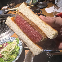 蕃 YORONIKU - シャトーブリアンのカツサンド