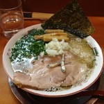 とんこつらーめん ひかり - 2012年12月18日限定
      煮干し醤油