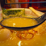 中華そば 山ねこ - 味玉豚骨麺