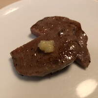 焼肉矢澤 京都 - 特上厚切り黒タン
