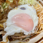 馬場南海 - エビフライしょうが焼きライスの目玉焼き