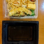 丸亀製麺 - 具材とつゆ