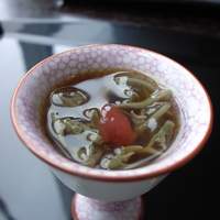 花山椒 - 今回の前菜はジュンサイ。