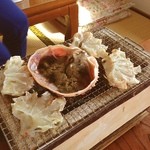 Kani Kani Tei - バージョン上がった〜
                        テーブルで焼き蟹
                        (￣▽￣)
                        