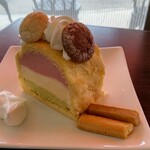 Hachi well Lab Cafe - シャルロットケーキ
