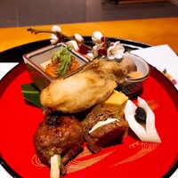 日本料理 幸庵 - 【八寸】「牡蠣フライ、利休麩  クリームチーズ、鴨ひき肉  湘南アサツキ、沢庵  大徳寺納豆、あん肝豆腐、海鼠酢」