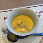 レストラン ニックス - 今回はカボチャのスープでした。冬はこういうのってとても良いです。