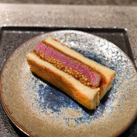 焼肉 思食 - 牛ヒレカツサンド