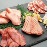 焼肉 高麗ガーデン - 牛タン4種盛り