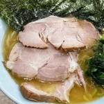 横濱ラーメン あさが家 - チャーシュー。