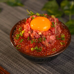 韩式肉脍三文鱼籽盖饭