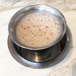 三燈舎 - 堀さんがエアブレンドしてくれたチャイ