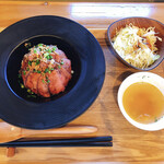 ステーキ丼とパフェ gift - 
