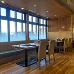 かつはな亭 - 店内の雰囲気