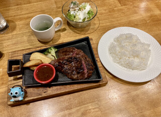 STEAK × WINE 肉バル LIMIT DISH - ハラミステーキ180g