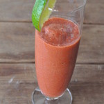 テテス - な、なんと！トマト嫌いさんでも飲めるトマトジュースです。