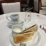 イノダコーヒ - あんバタートーストセット