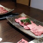 焼肉菜包 朴然 - 上タン塩と上サガリ