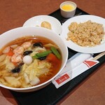 桃仙 - 満腹セット(たんぽぽラーメン)(1,350円)