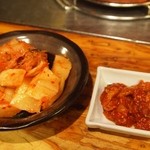 成吉思汗 大黒屋 - キムチ盛り合わせ ＆ チャンジャ（2012年12月）