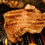 成吉思汗 大黒屋 - ハーブラムを焼く（2012年12月）