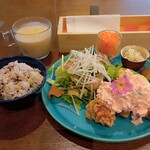 Dining cafe 11 - 唐揚げランチハーフ