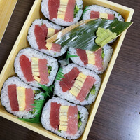 食堂 ぎんみ - 本鮪贅沢太巻き