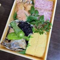 食堂 ぎんみ - おつまみ盛り合わせ