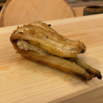 魚正 山本淳 - 魚正伝承の、焼き穴子の握り。