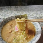 憩の館ほっとinやないづ - 麺は中太か？⁉️