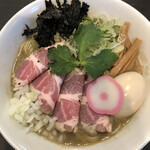 上州濃厚中華蕎麦 はたお商店 - 煮干しそば　このチャーシューが生ハムみたい♡