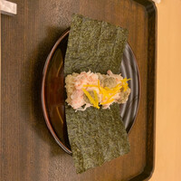 のぐち 継 - カニとカニ味噌の巻き寿司