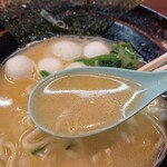 横浜家系ラーメン なるは家 - 