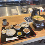 馳走処 頂 - 豚肉鍋定食・うどん付き(¥1,500)