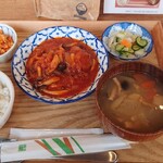 おぐセンター - ランチ トマト煮込みハンバーグ 900円