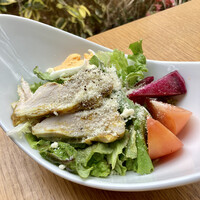 W Yokohama The Wine Hall - シーザーサラダ　鶏胸肉しっとり