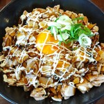Nagahama Wasshoi - 炙りチャーシュー丼大（卵黄入）