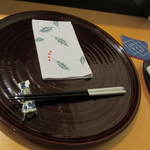 広尾 一会 - こちらにも柊の葉の柄が。