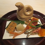 くろぎ - 祝八寸  田作り ばち子 子持ち昆布 柚べし 伊達巻 赤飯 松の実